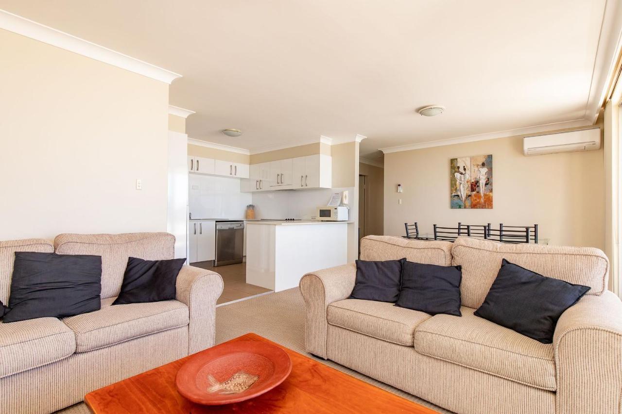 Beachpoint 402 - Linen Not Included Forster Exterior photo